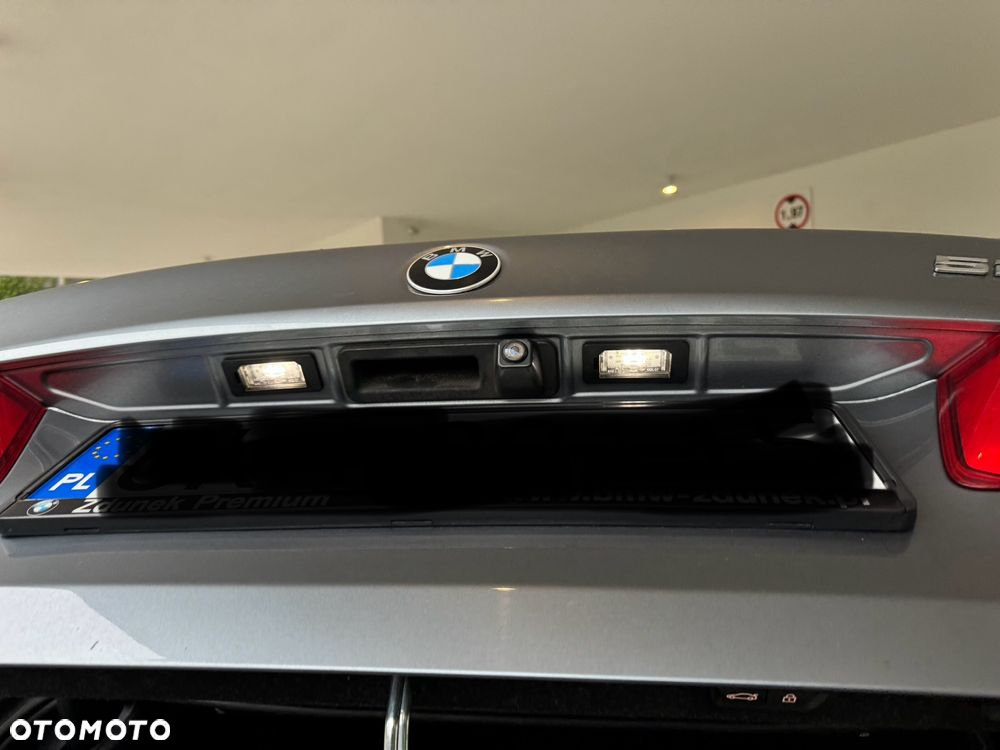 BMW Seria 5 520d xDrive - 28