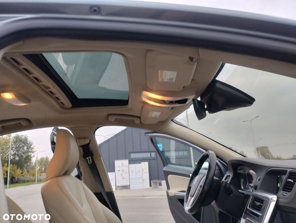Volvo S60 - 28