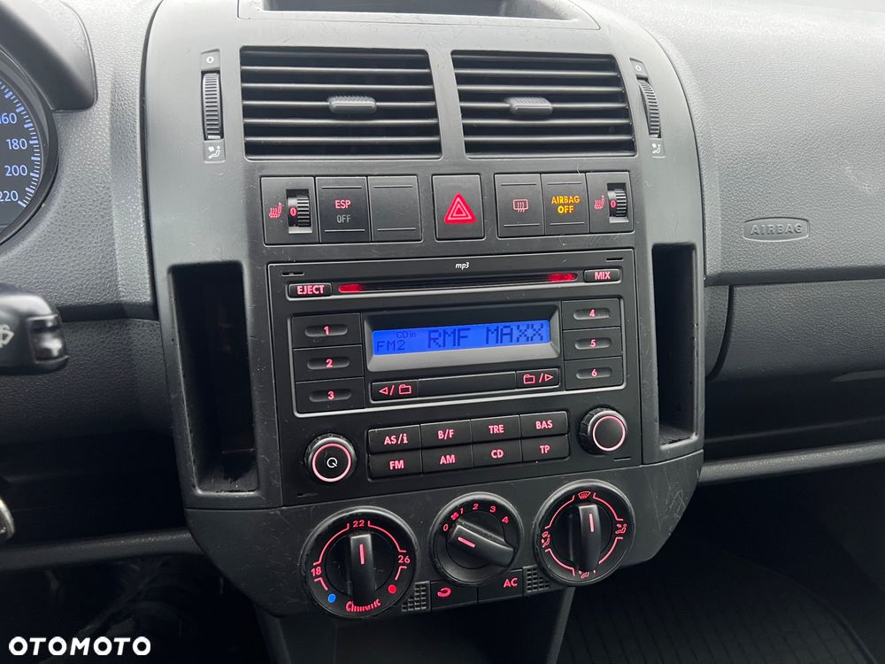 Volkswagen Polo 1.4 TDI DPF BlueMotion - 25