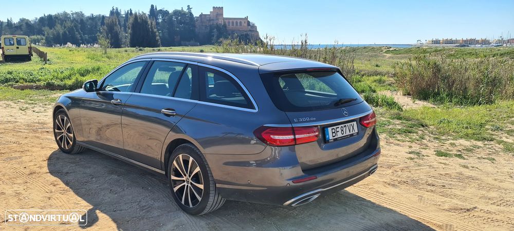 Mercedes-Benz E 300 de 4Matic T 9G-TRONIC Avantgarde - 9