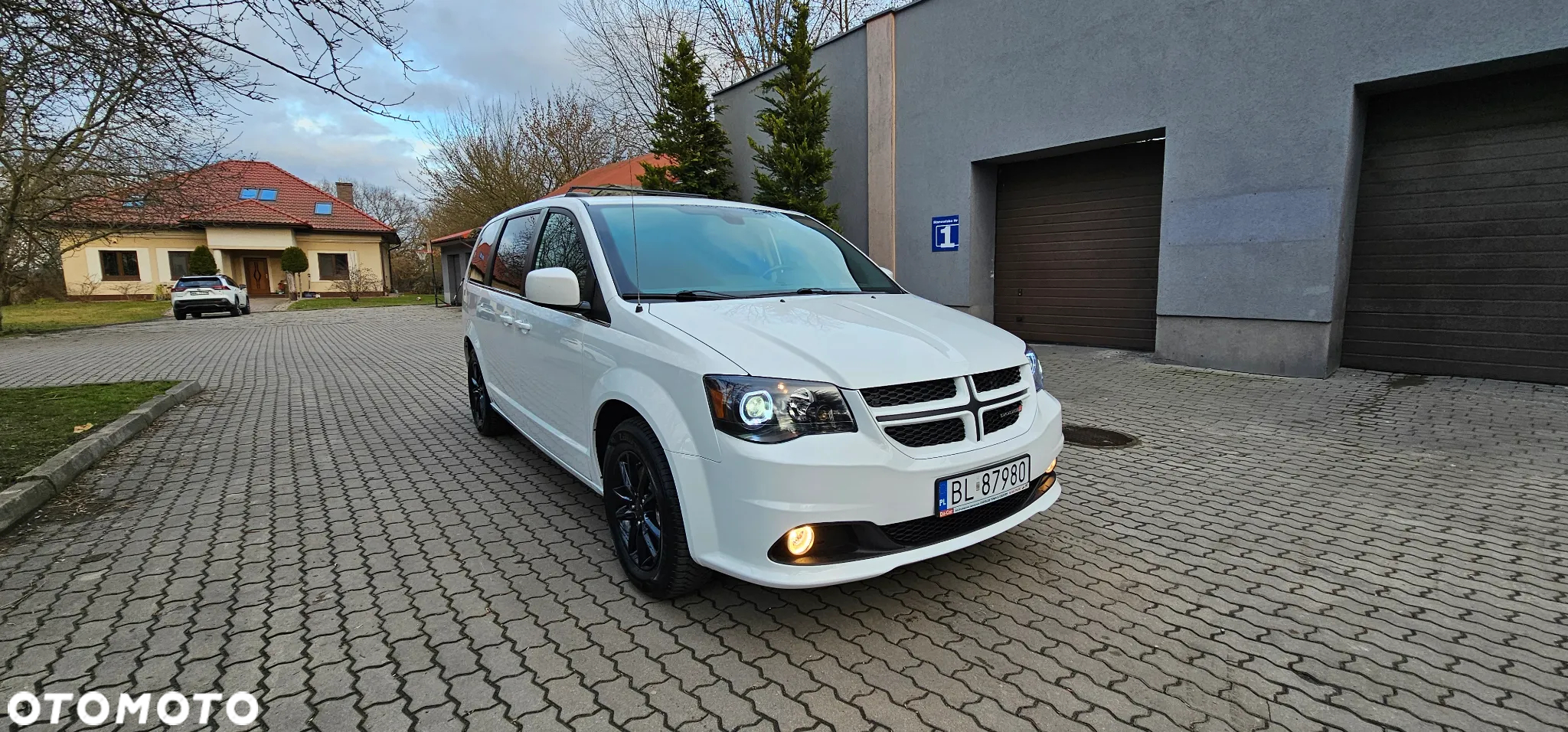 Dodge Grand Caravan - 30
