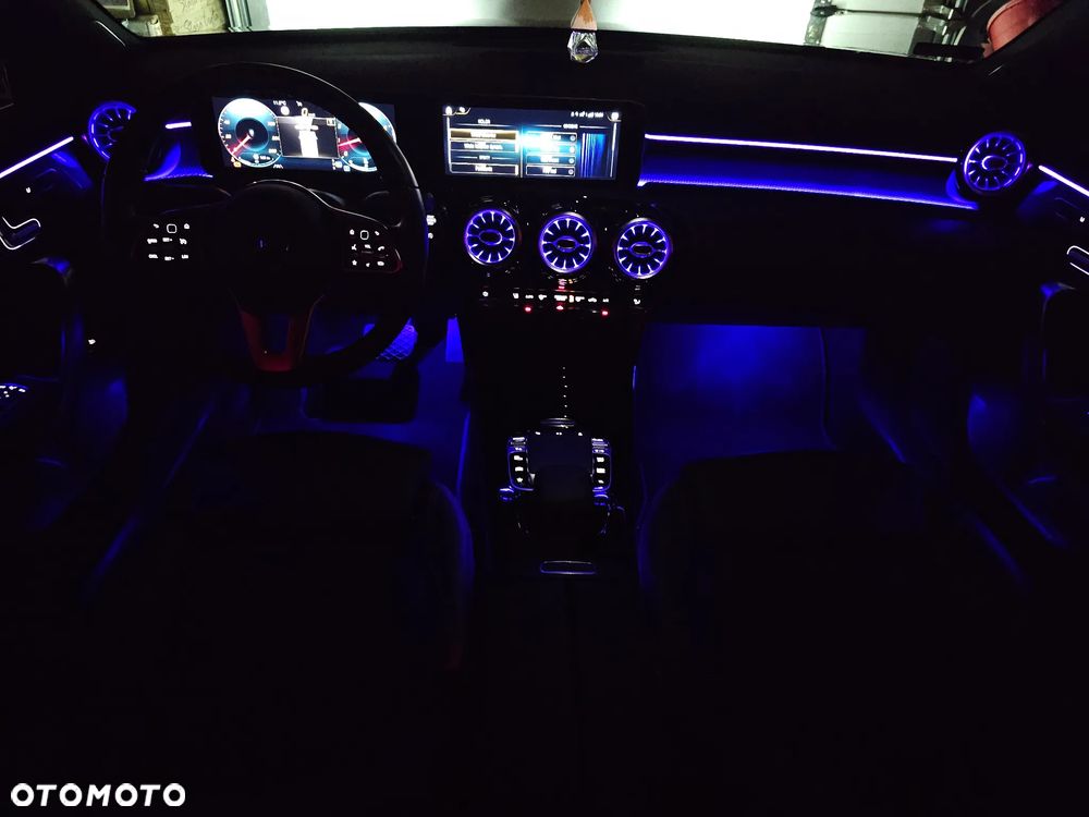 Mercedes-Benz Klasa A 220 4-Matic Progressive 7G-DCT - 13