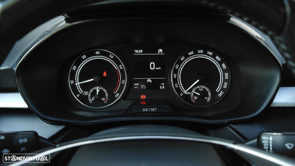 Skoda Fabia 1.0 MPI - 35