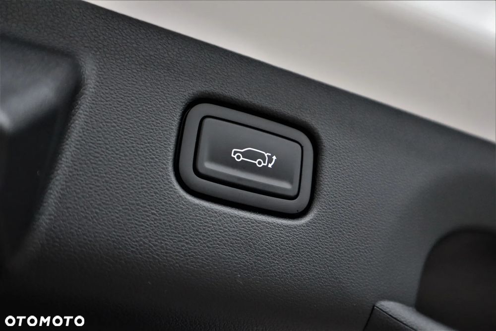 Hyundai Kona - 12