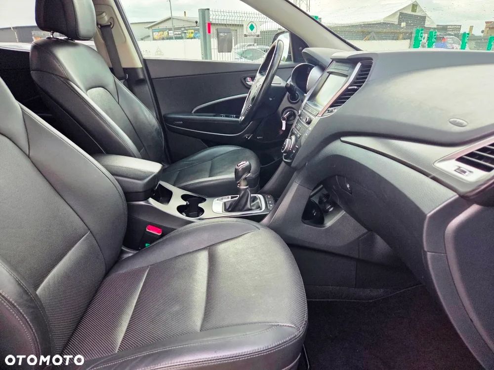 Hyundai Santa Fe 2.0 CRDi 2WD Premium - 32