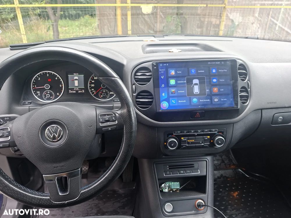Volkswagen Tiguan - 10