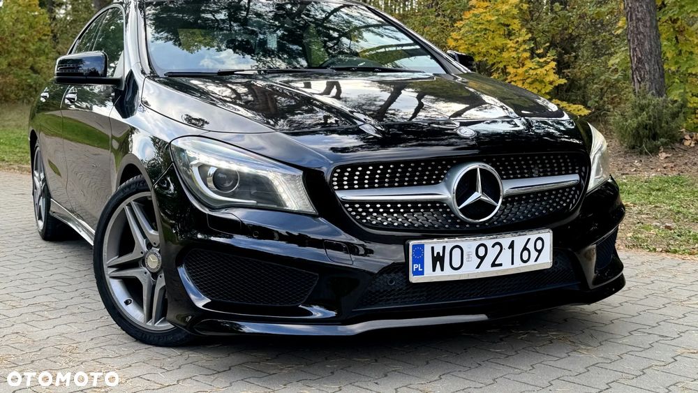 Mercedes-Benz CLA 180 7G-DCT AMG Line - 23