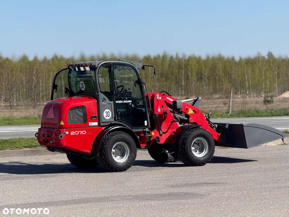 Weidemann 2070 - 3