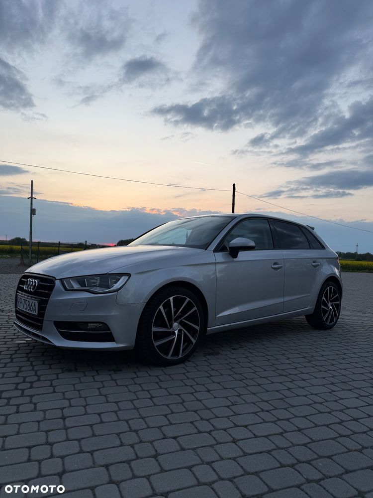 Audi A3 Sportback 1.6 TDI DPF Ambition S tronic - 16