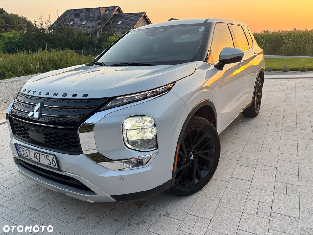Mitsubishi Outlander - 15