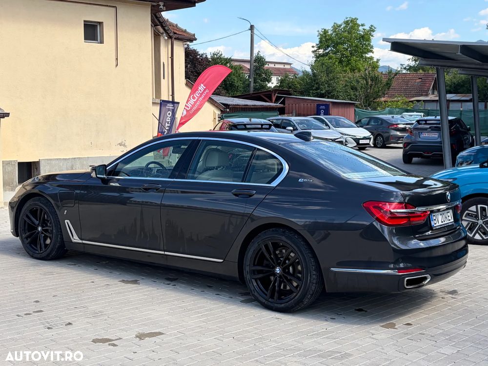 BMW Seria 7 - 24