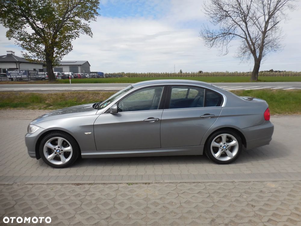 BMW Seria 3 318i Edition Exclusive - 3
