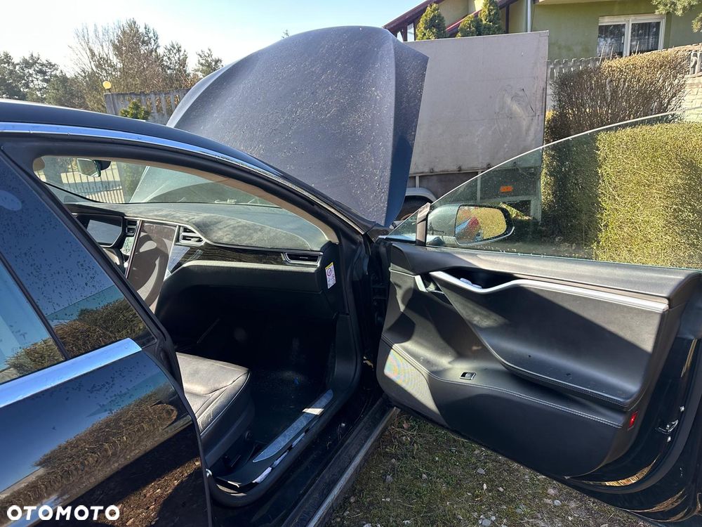 Tesla Model S Long Range Plus - 8