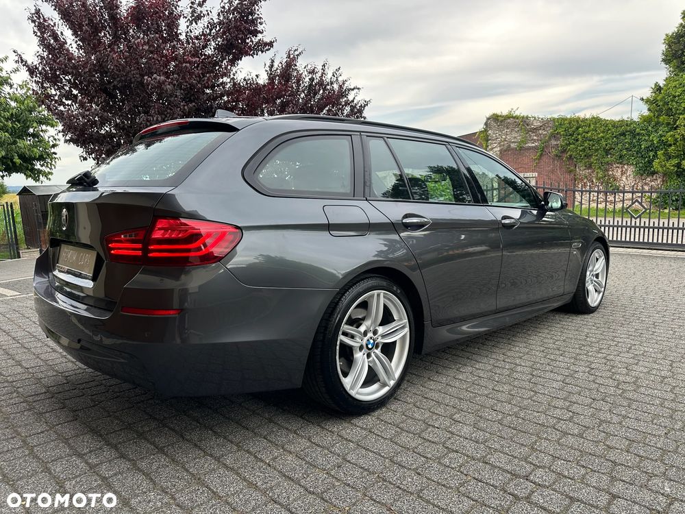 BMW Seria 5 520d xDrive - 11