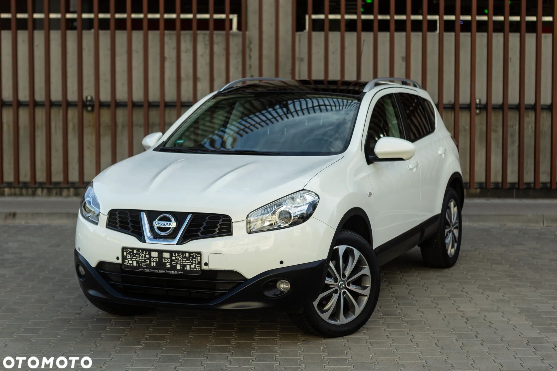 Nissan Qashqai 1.6 Tekna - 1