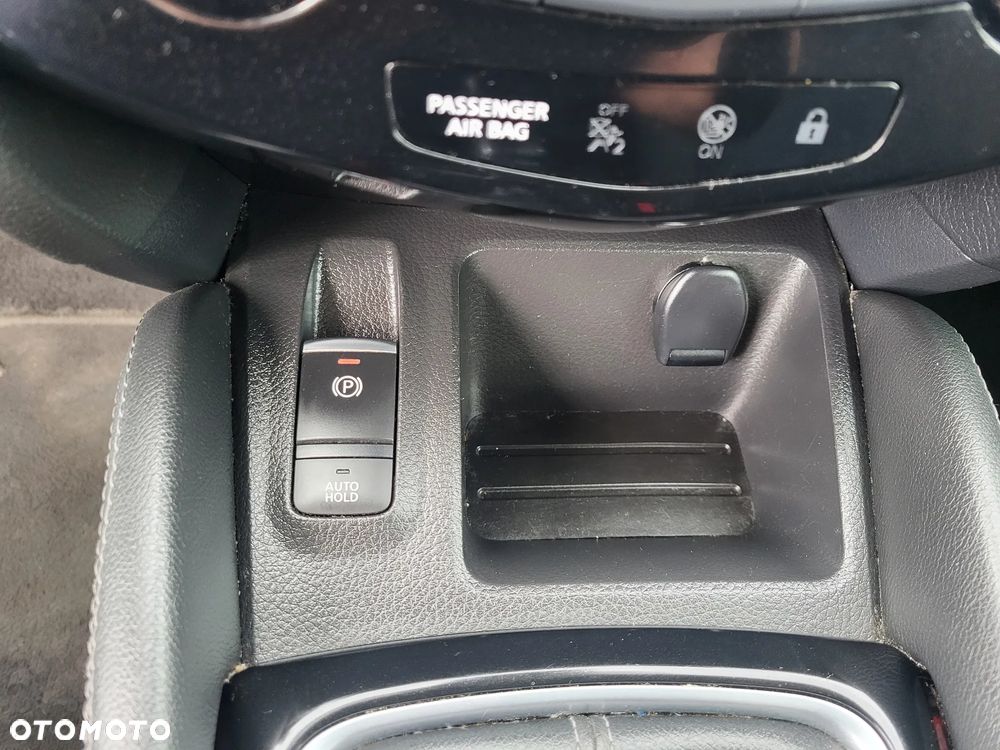 Nissan Qashqai 1.3 DIG-T Tekna - 21