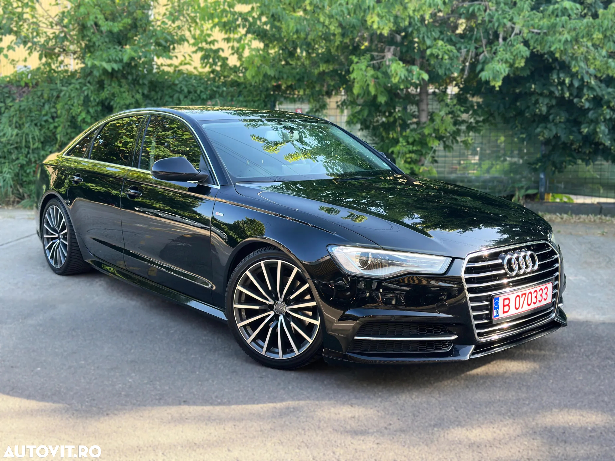Audi A6 Avant 2.0 TDI Ultra S tronic - 3