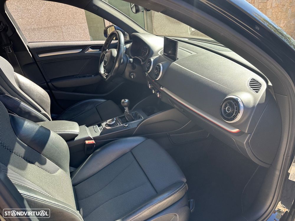 Audi A3 Limousine 2.0 TDI S-line - 19