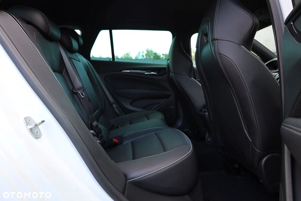 Opel Insignia 2.0 BiTurbo 4x4 GSI - 21