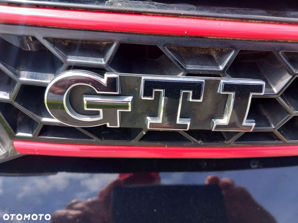 Volkswagen Golf - 20