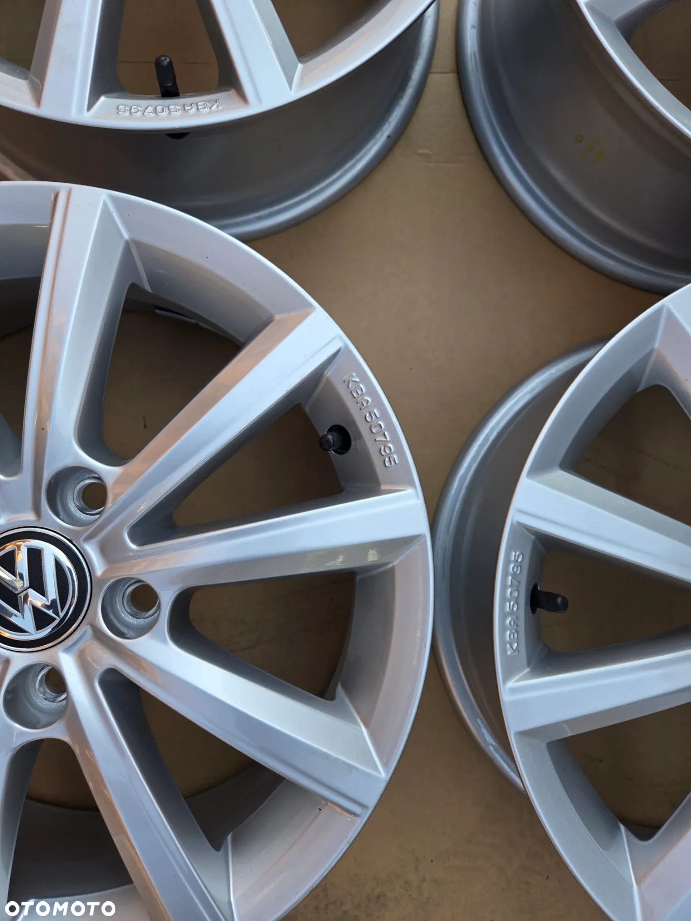 Felgi Aluminiowe VW Golf T-Roc Sportvan 16 Cali 6Jx16H2 ET 48 5G0071496B 5G0073566G - 7