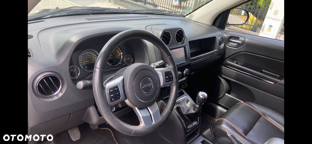 Jeep Compass - 24