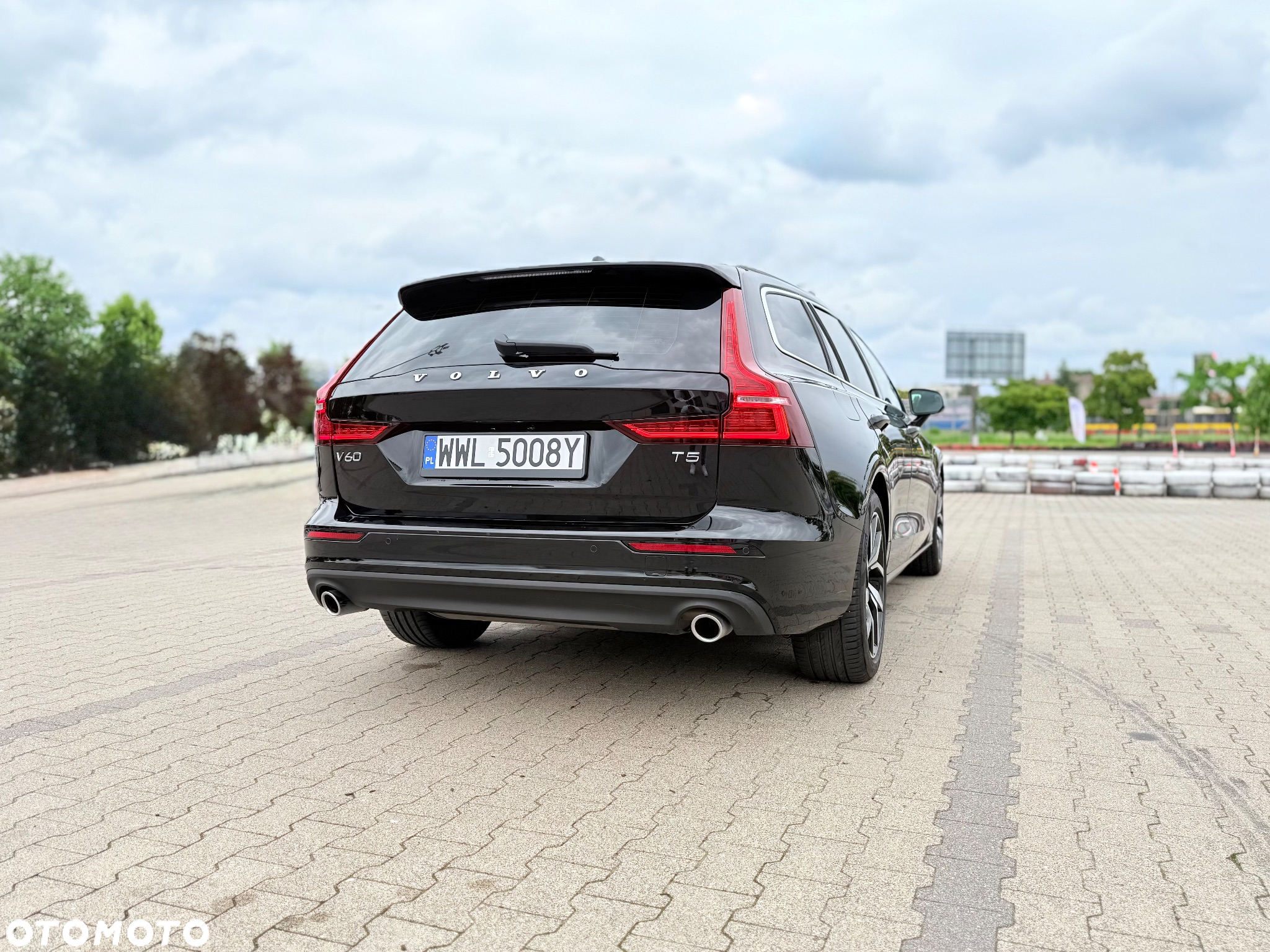 Volvo V60 T5 Geartronic Momentum - 19