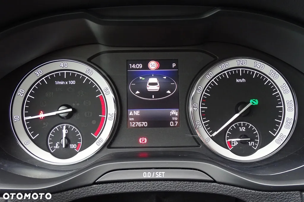 Skoda Karoq 1.5 TSI ACT DSG Style - 35