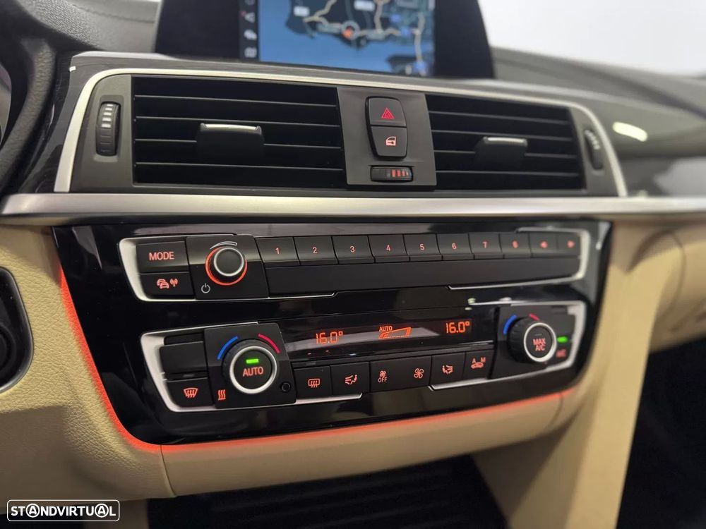 BMW 330 e iPerformance Line Luxury - 35