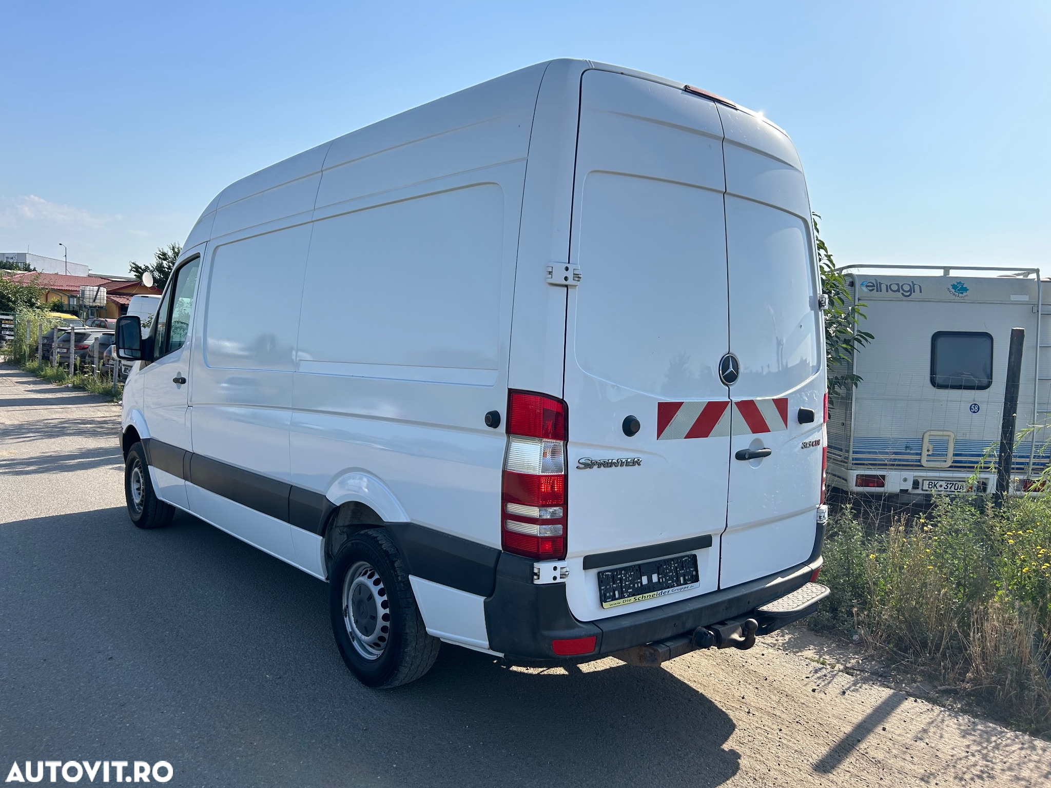 Mercedes-Benz Sprinter - 4
