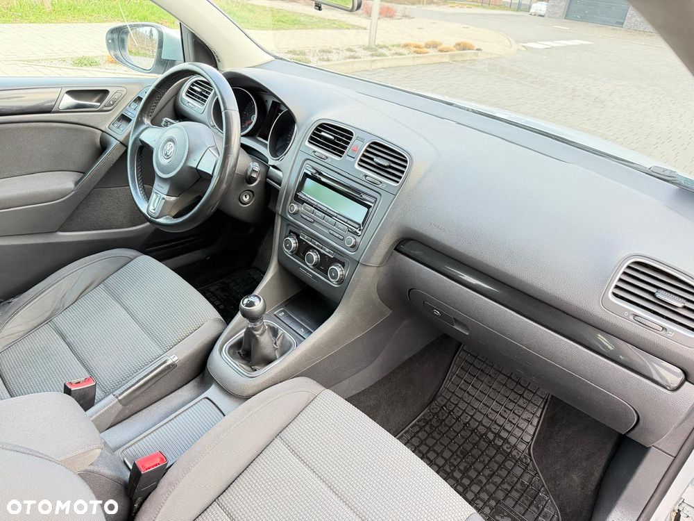 Volkswagen Golf 1.6 TDI Comfortline - 9
