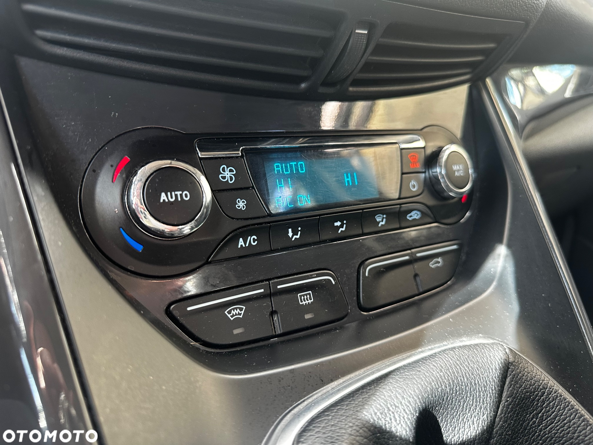 Ford Kuga 2.0 TDCi Titanium - 12