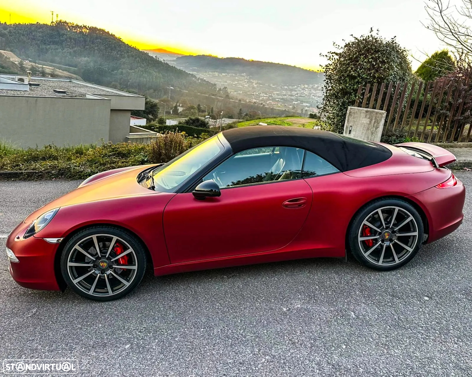 Porsche 911 (991) Carrera 4 Cabriolet PDK Black Edition - 3