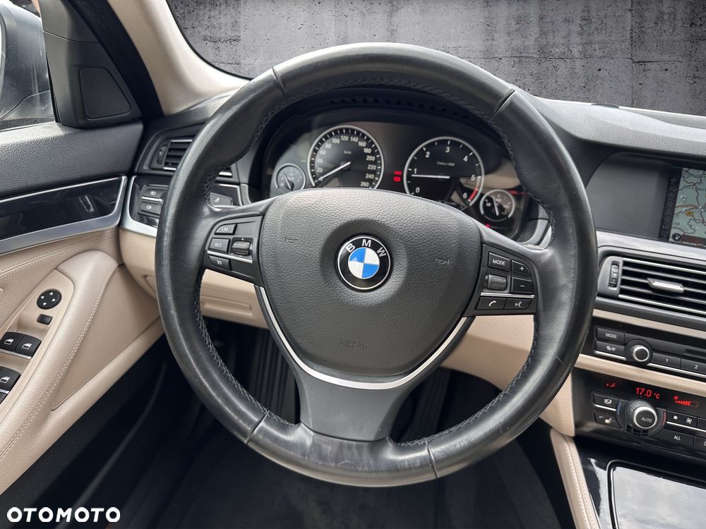 BMW Seria 5 520d Luxury Line - 15