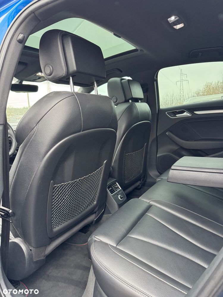 Audi S3 S tronic - 10