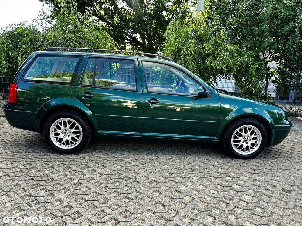 Volkswagen Bora Variant 2.3 V5 - 6