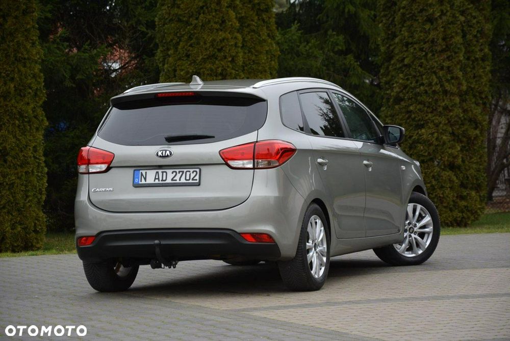 Kia Carens 1.6 GDI L 7os EU6 - 15