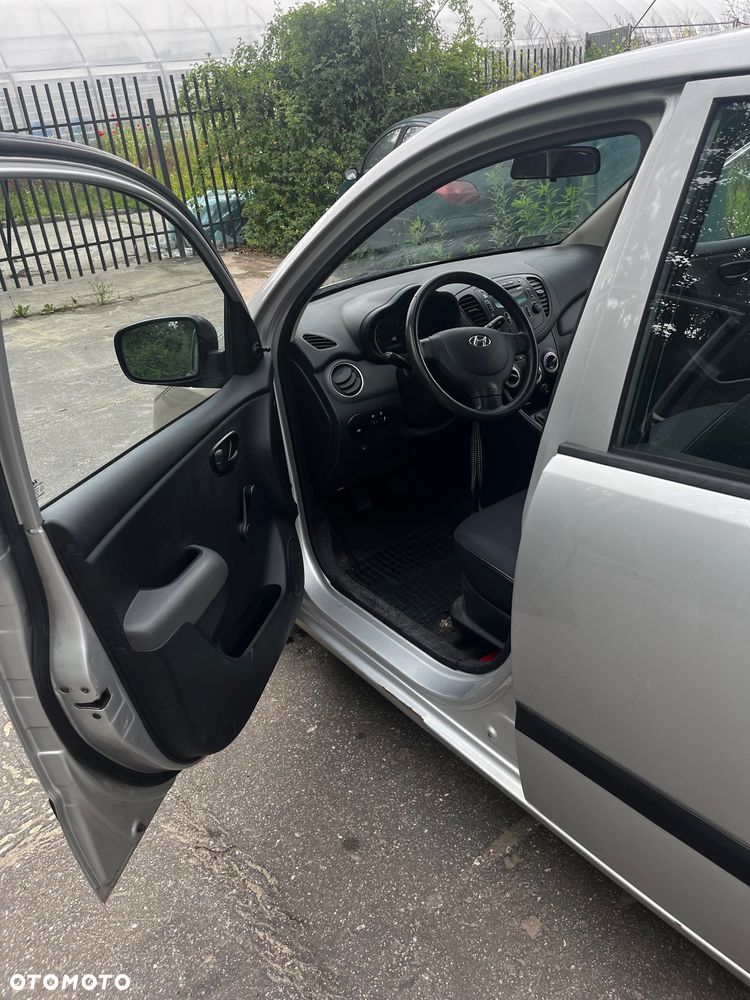 Hyundai i10 - 11