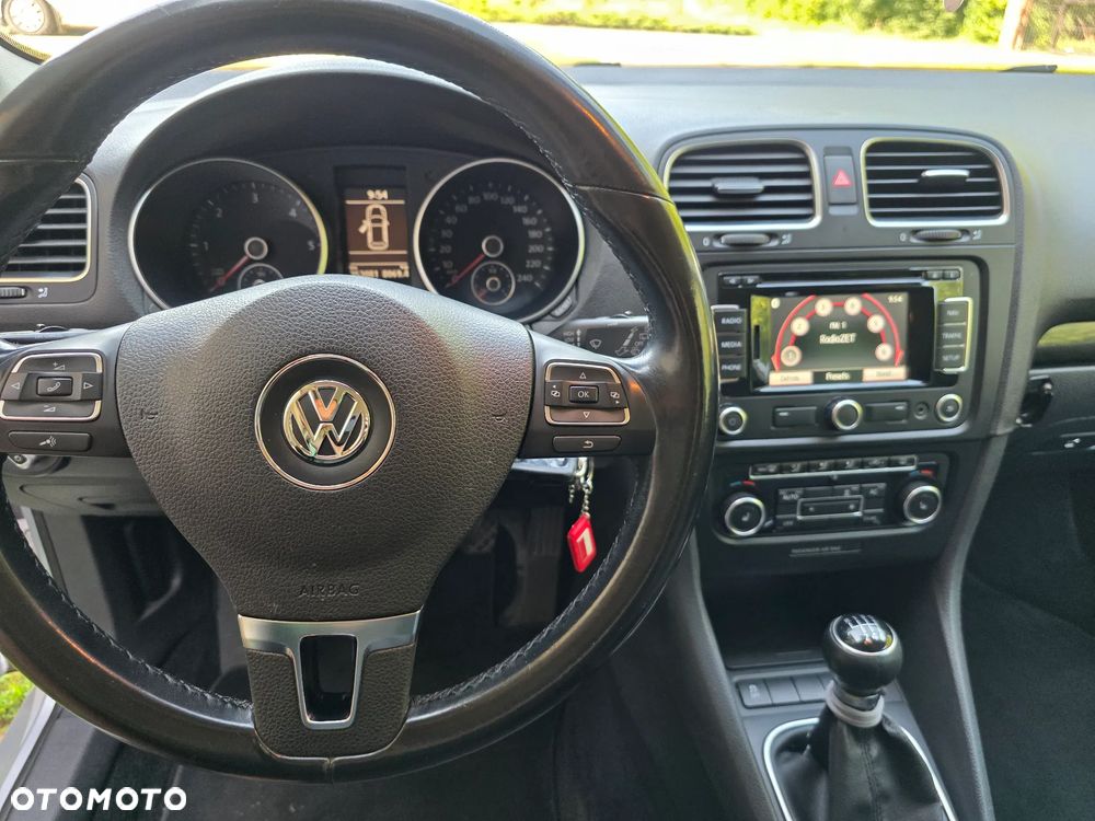 Volkswagen Golf VI 2.0 TDI Comfortline - 13