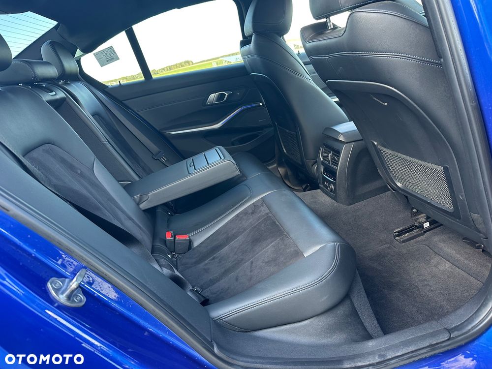 BMW Seria 3 330i M Sport - 20