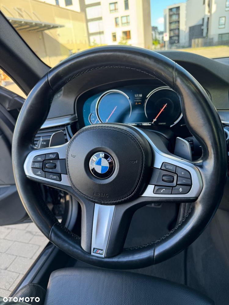 BMW Seria 5 ver-540d-xdrive-m-sport-sport - 11