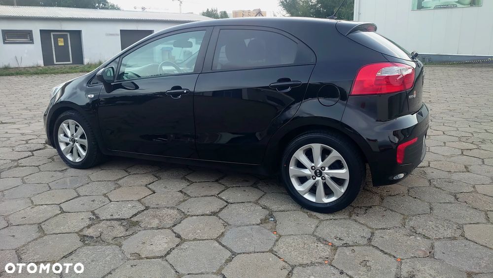 Kia Rio 1.2 Dream Team Edition - 13