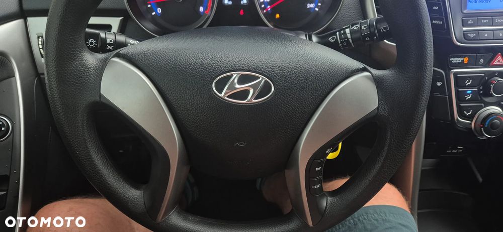 Hyundai i30 1.4 Comfort - 11