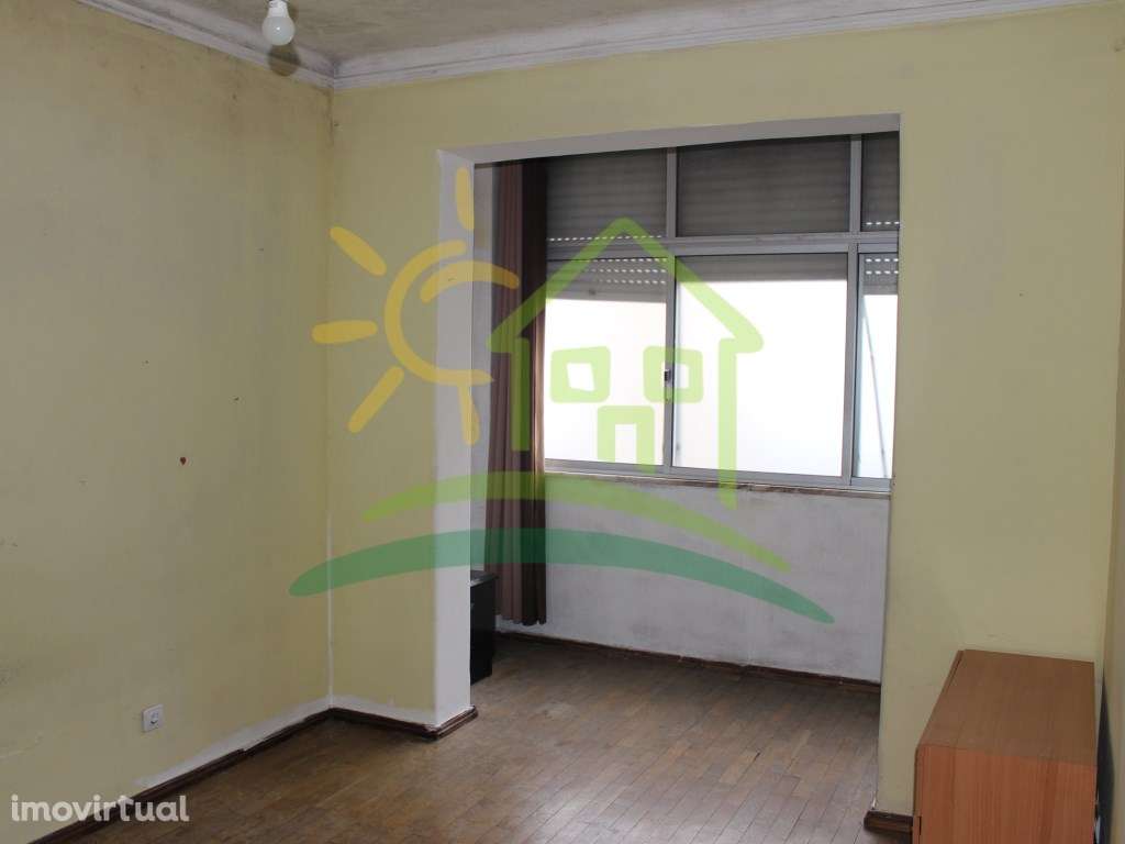 T3 Olival Basto a 10 min a pé do Metro - Grande imagem: 3/45