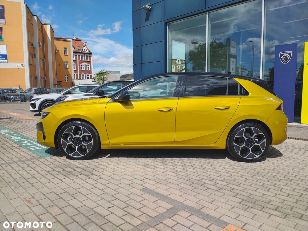 Opel Astra 1.2 T mHEV Ultimate S&S eDTC - 4