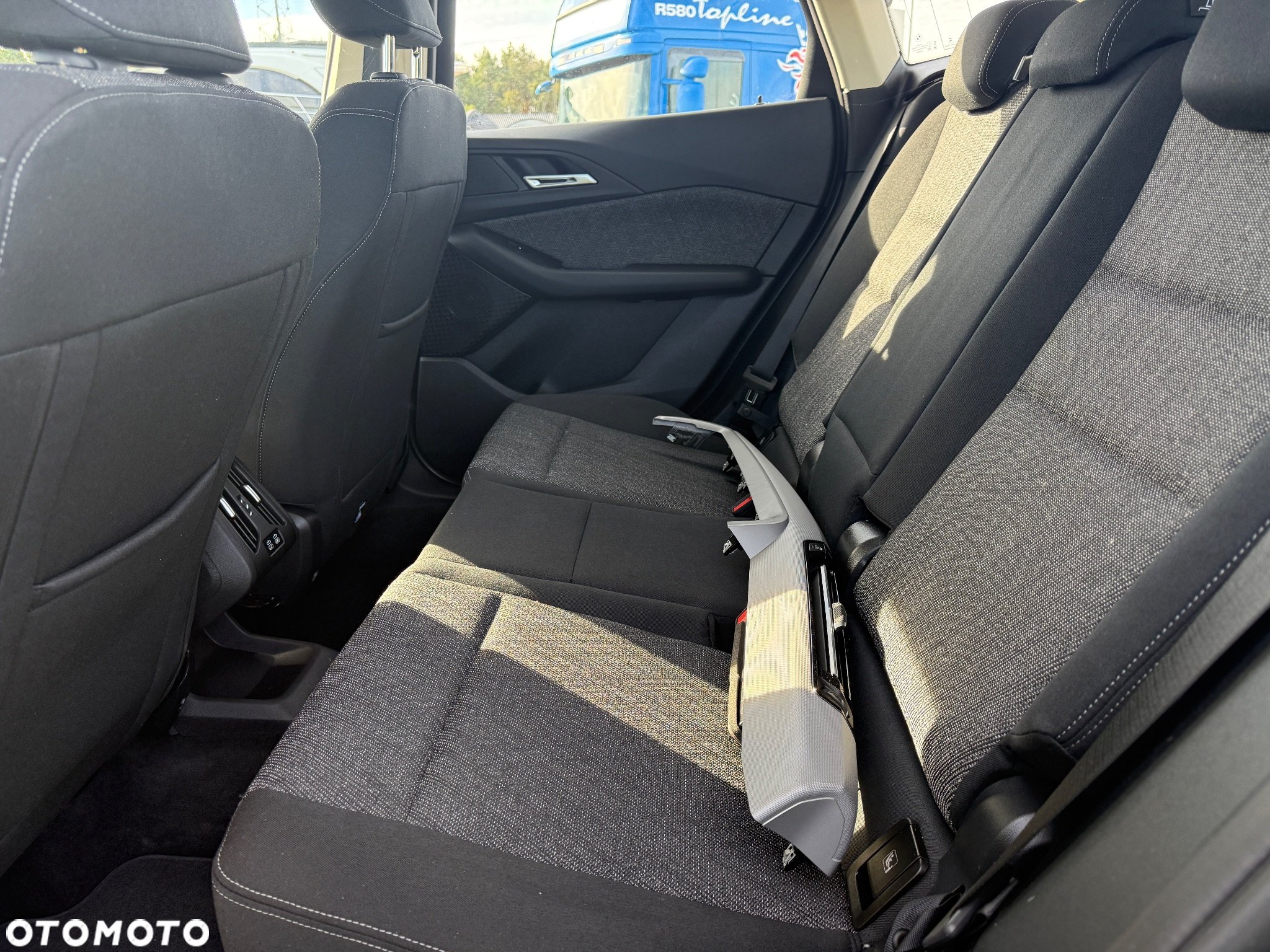 BMW Seria 2 218d Active Tourer - 25