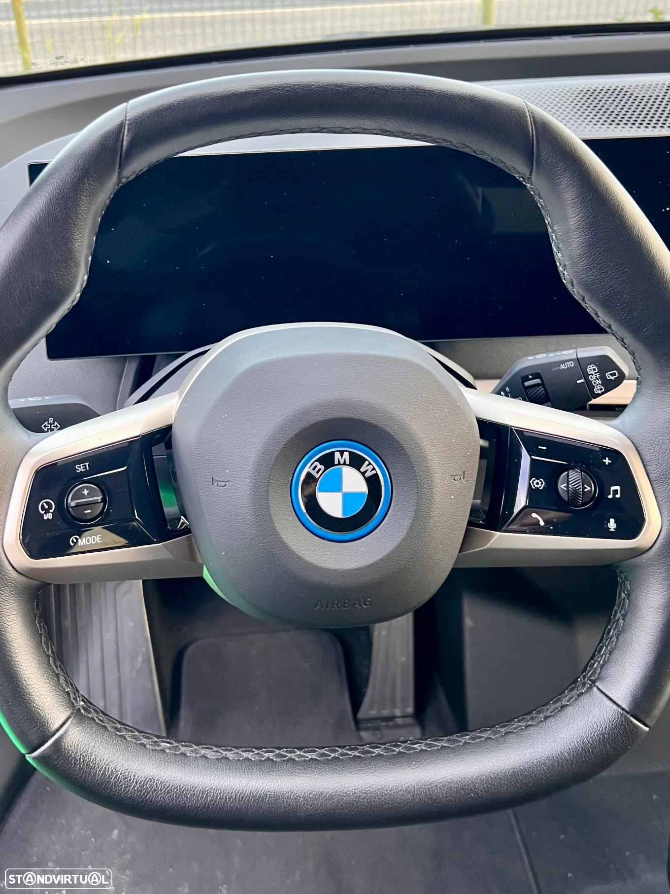 BMW iX xDrive 40 - 21