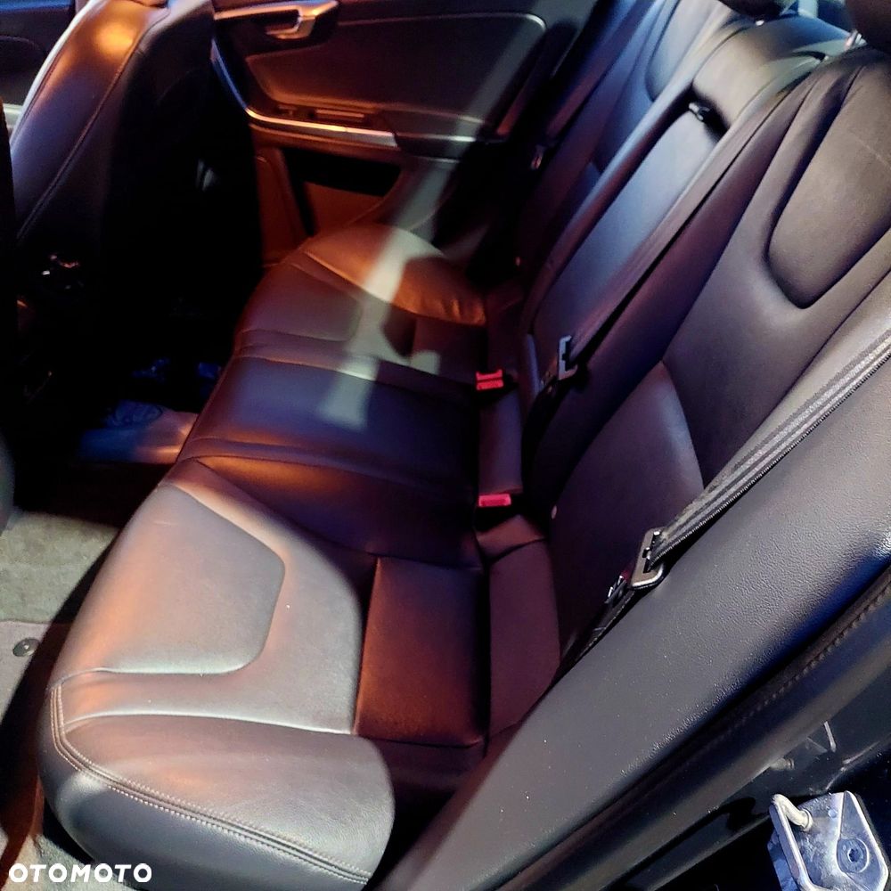 Volvo S60 T5 Geartronic Summum - 9