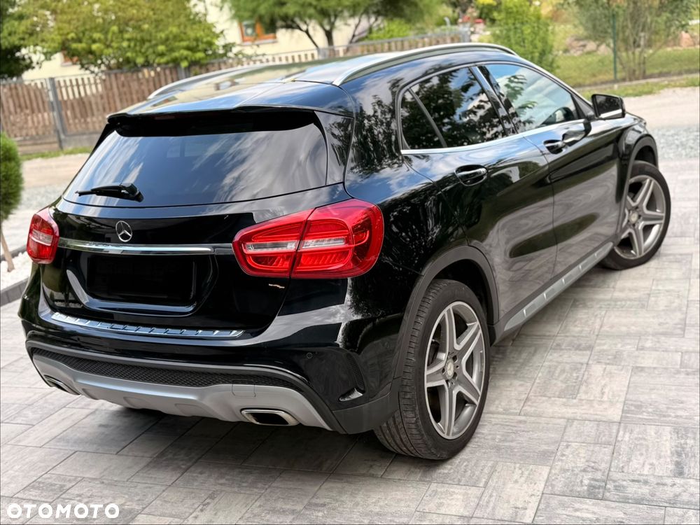 Mercedes-Benz GLA 200 7G-DCT AMG Line - 8