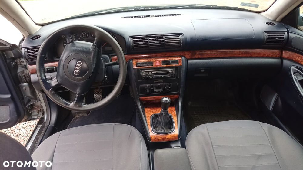Audi A4 - 8